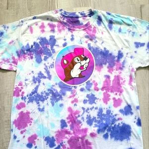 Buc-ee's t-shirt